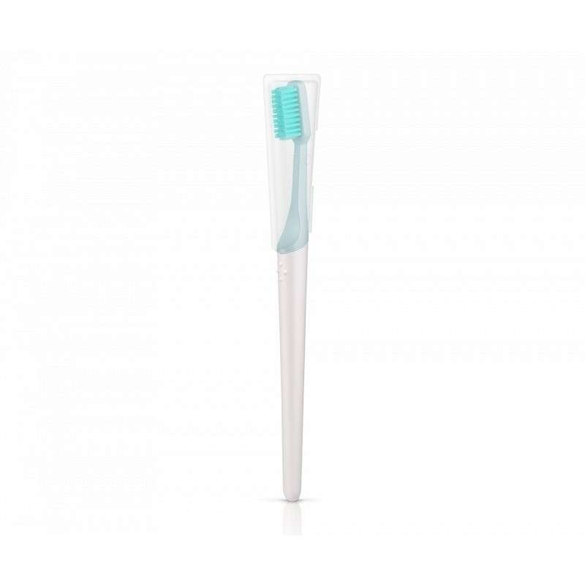 Zubná kefka tvrdosti ultra soft v modrej farbe vyrobená z rastlín TIO
